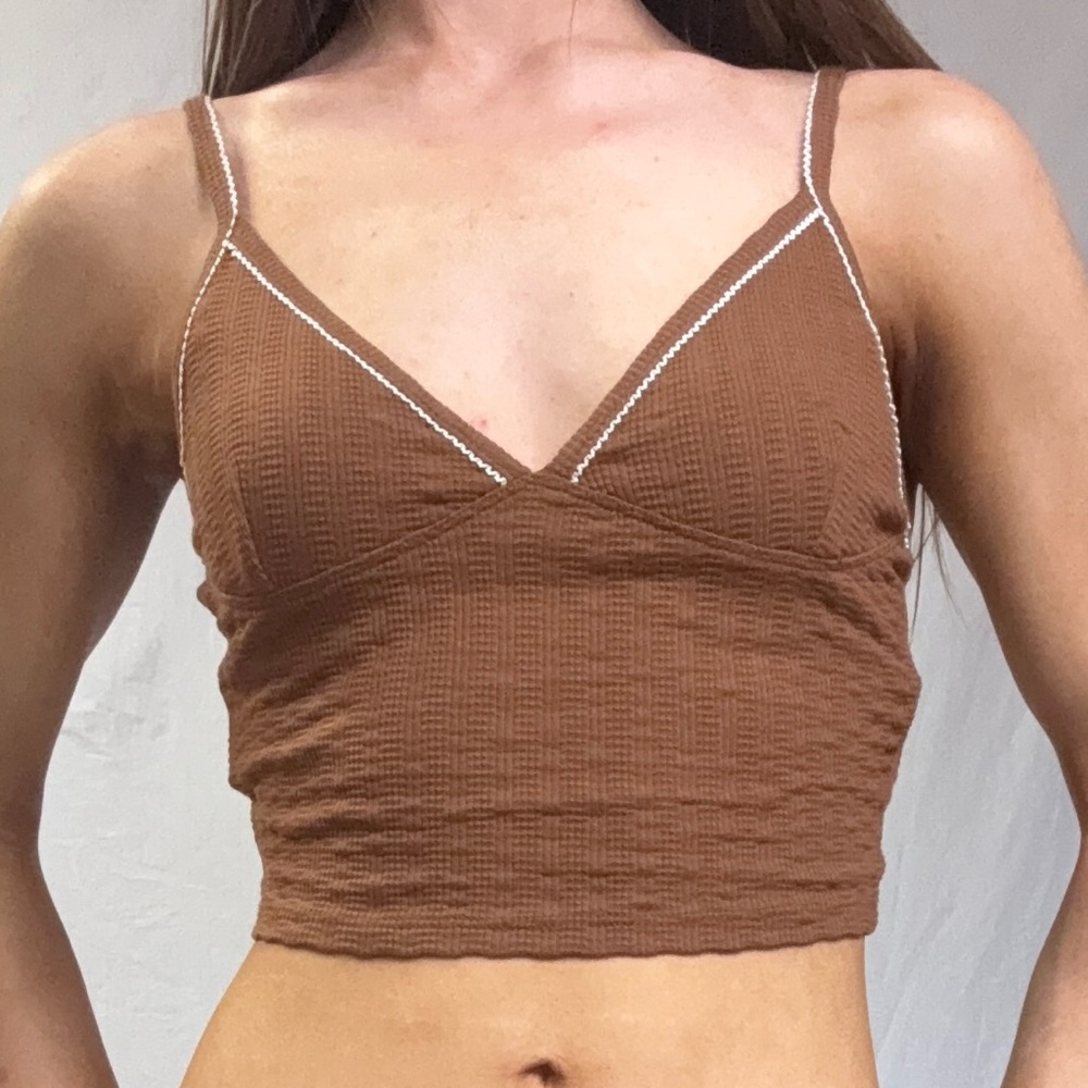 Brown Cropped Ribbed V-Neck Tank Top - Women
